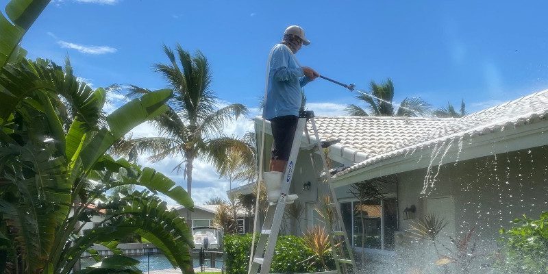 Exterior House Washing in St. Petersburg, Florida
